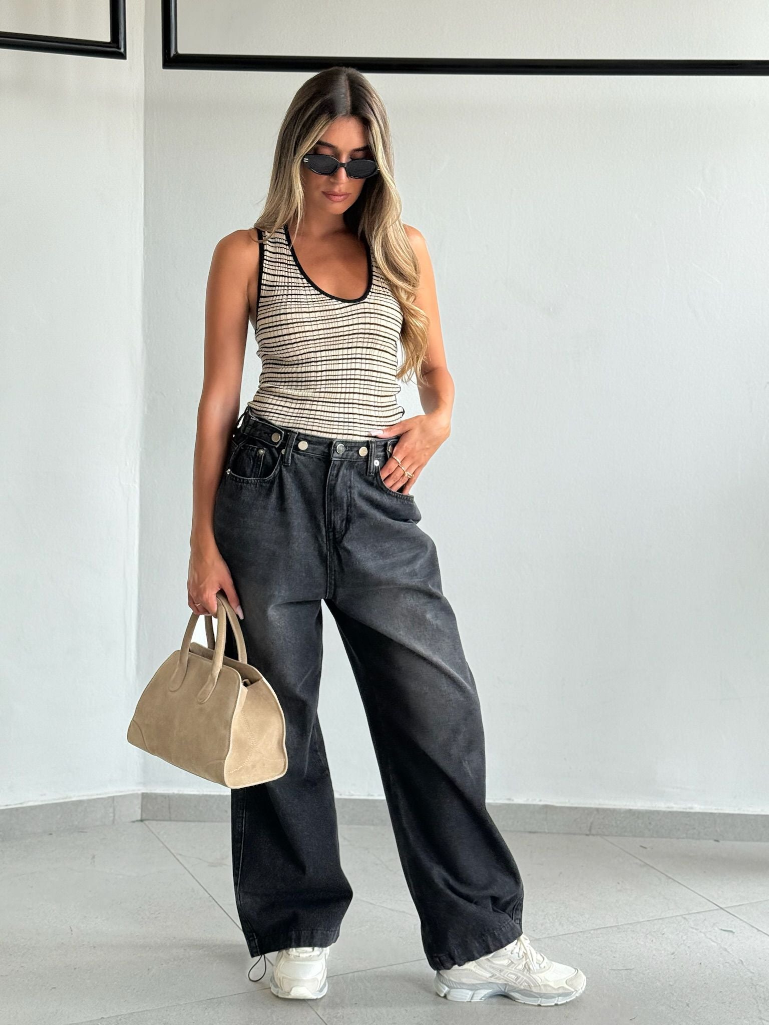 גופיית יהב שחור