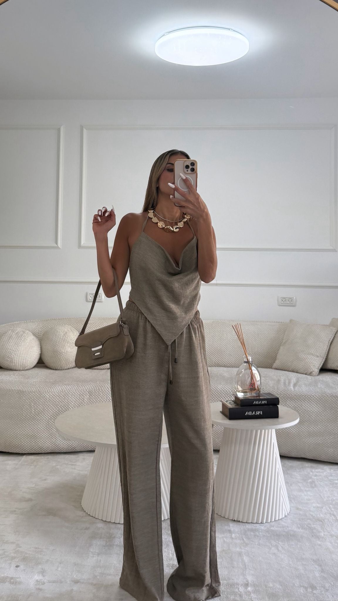 חליפת מיקונוס חום