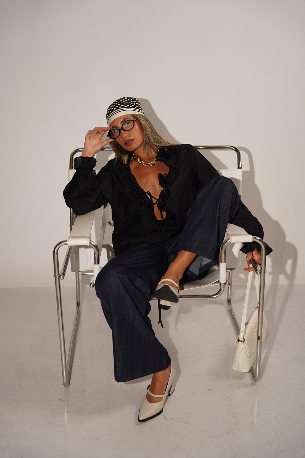 חולצת קארן שחור