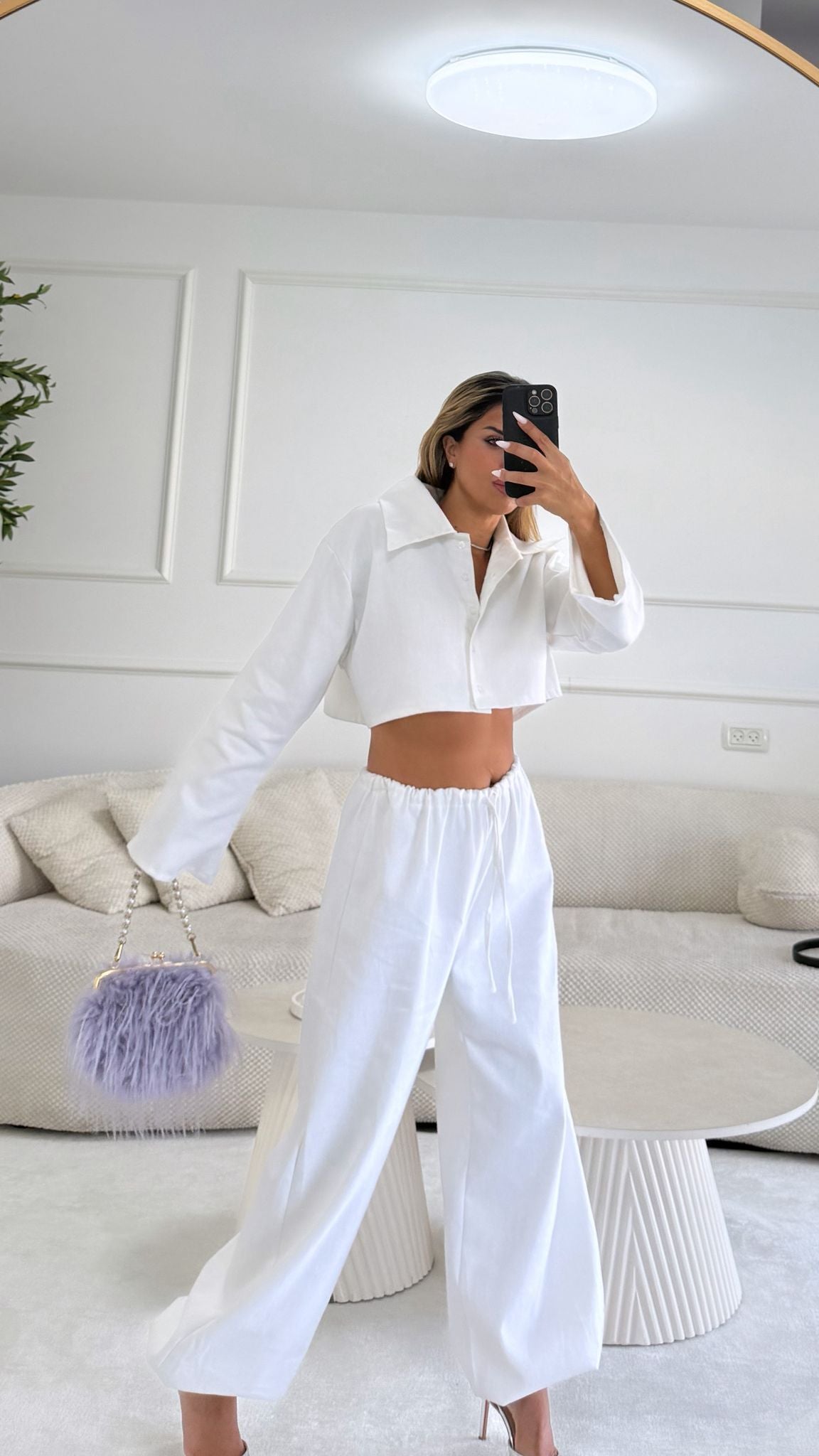 חליפת בנסון לבן