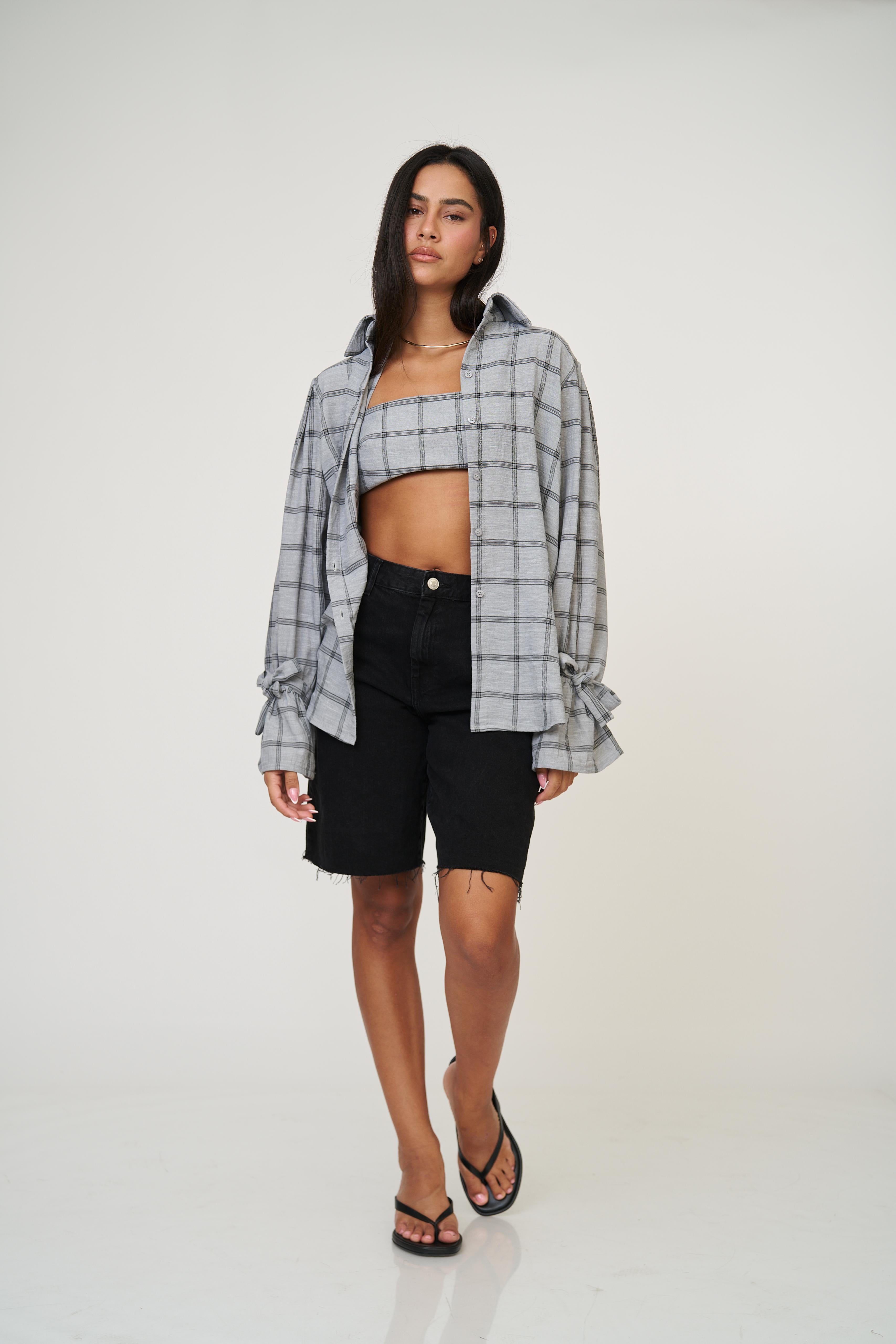 מכופתרת אניטה אפור