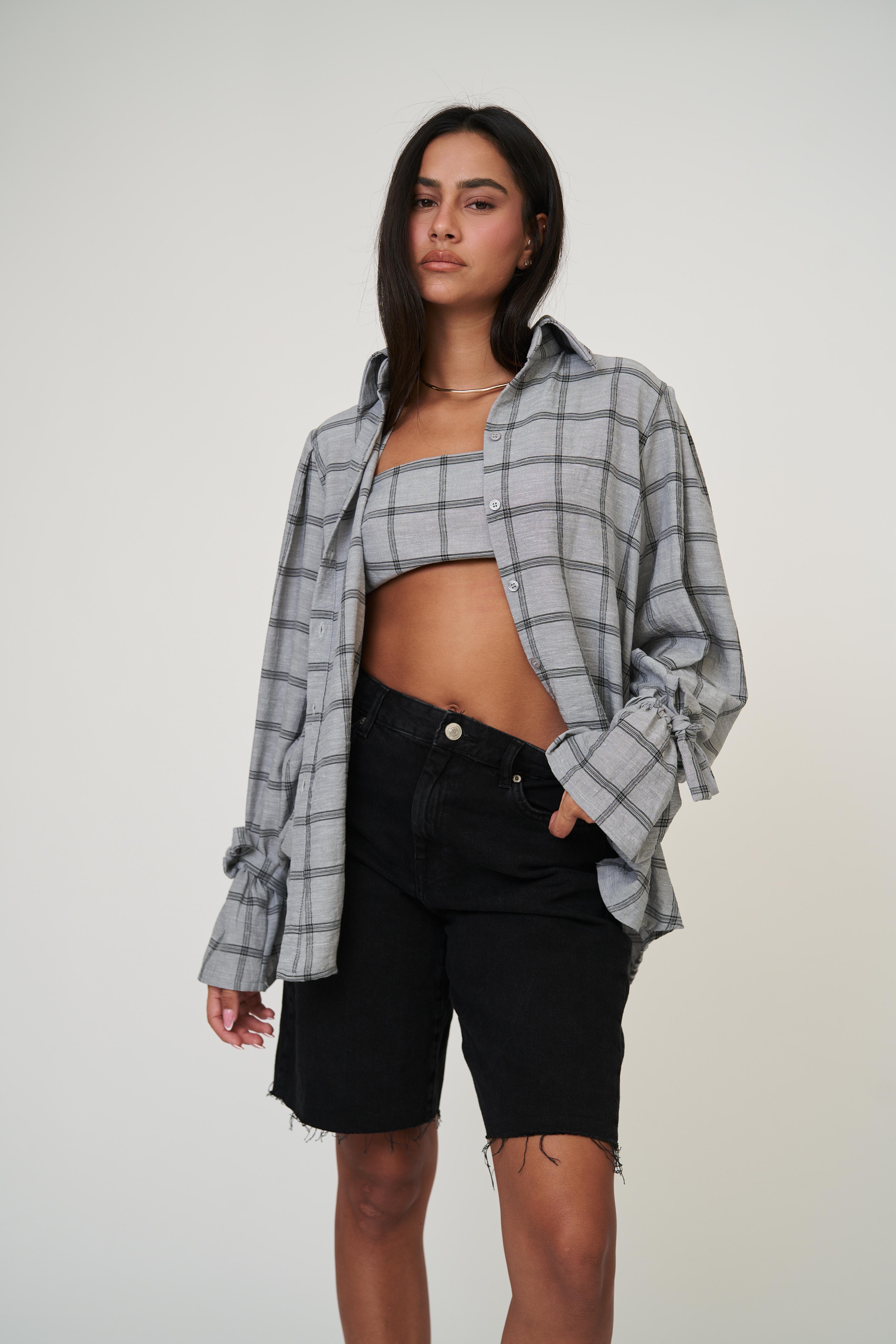 מכופתרת אניטה אפור