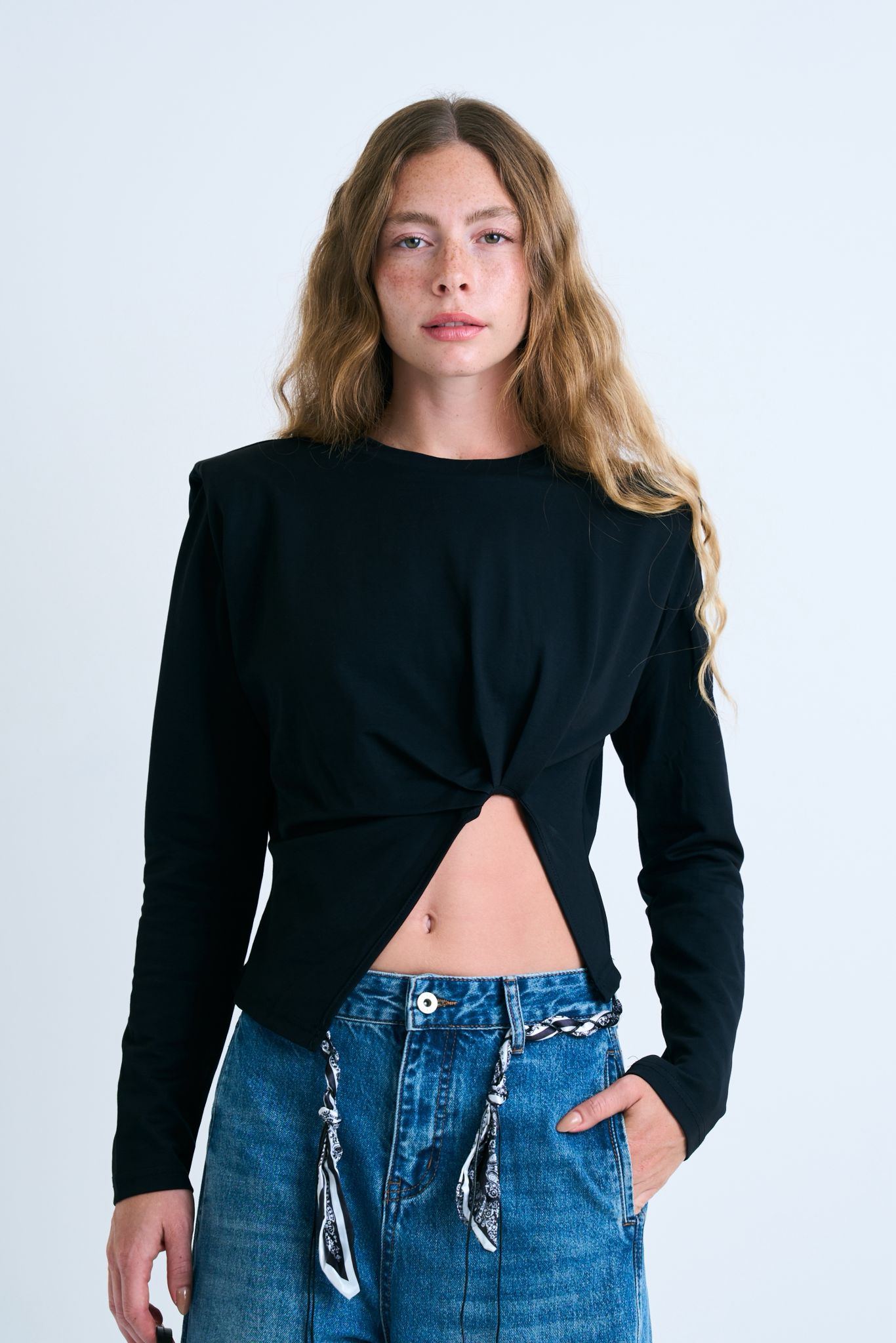 חולצת אליה שחור