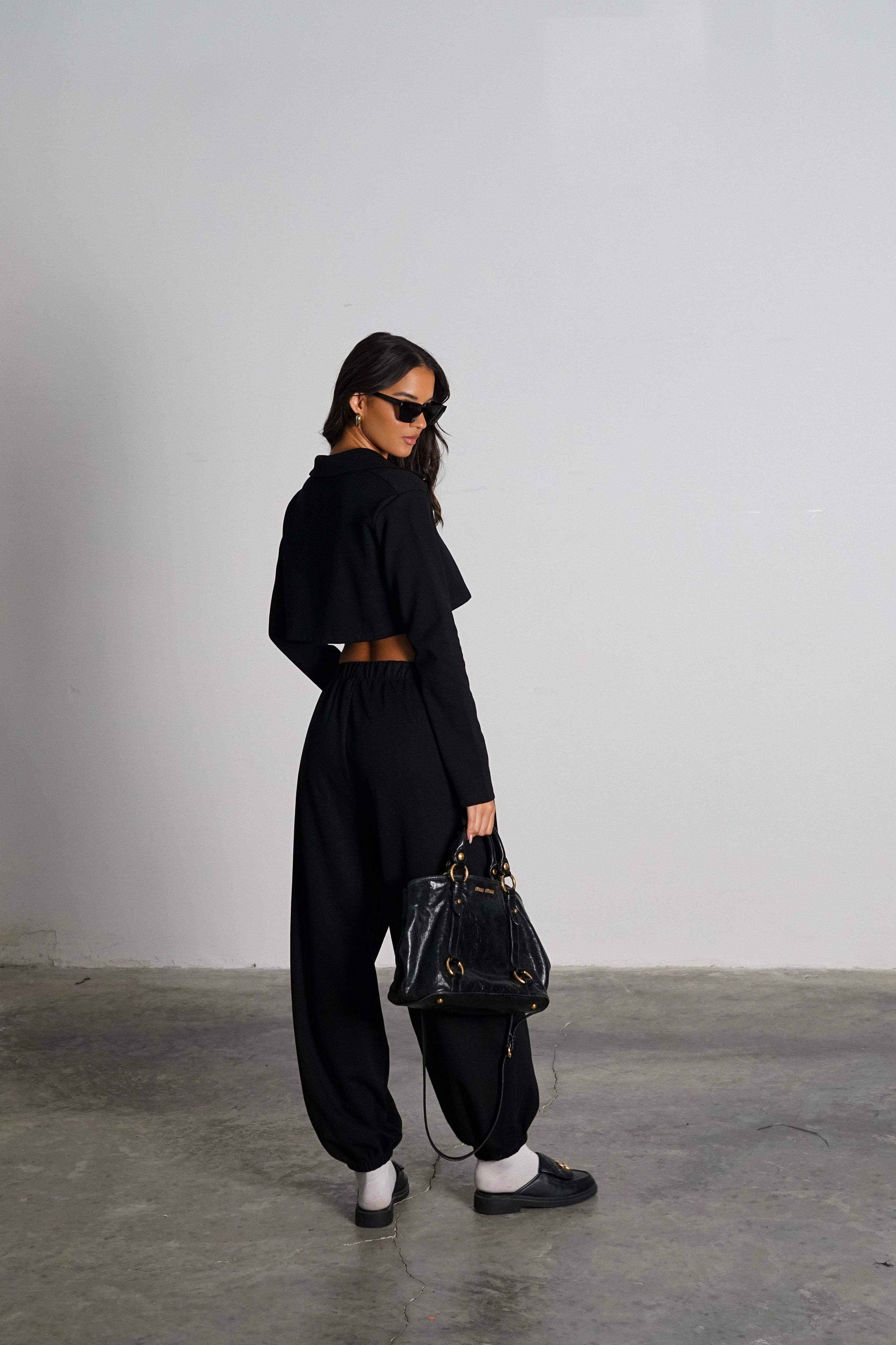 חליפת בלומה שחור