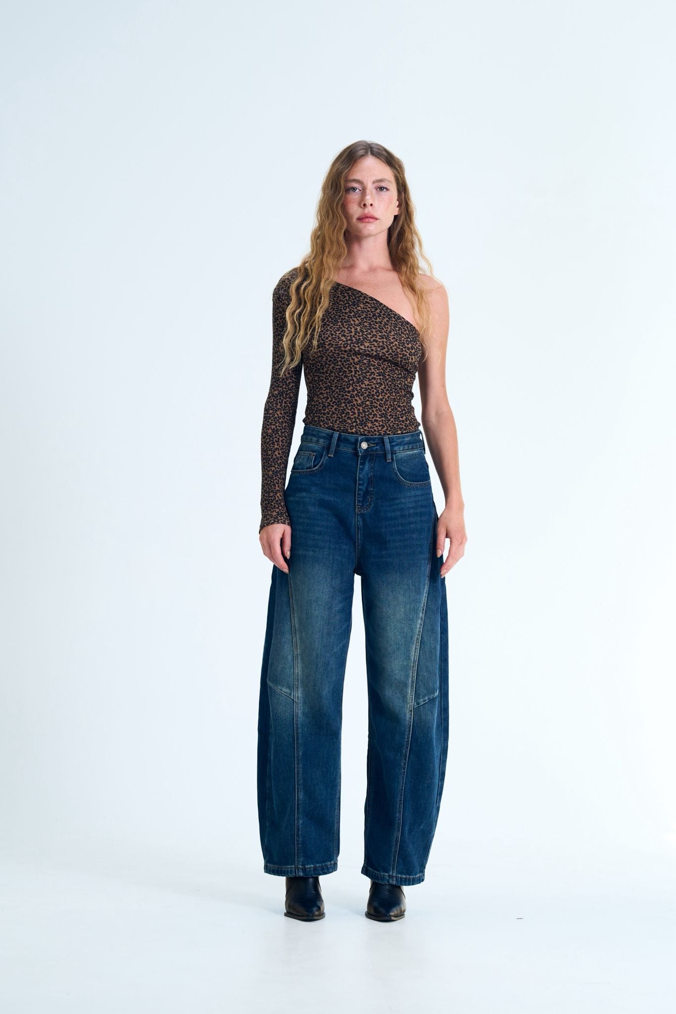 ג'ינס אריאל