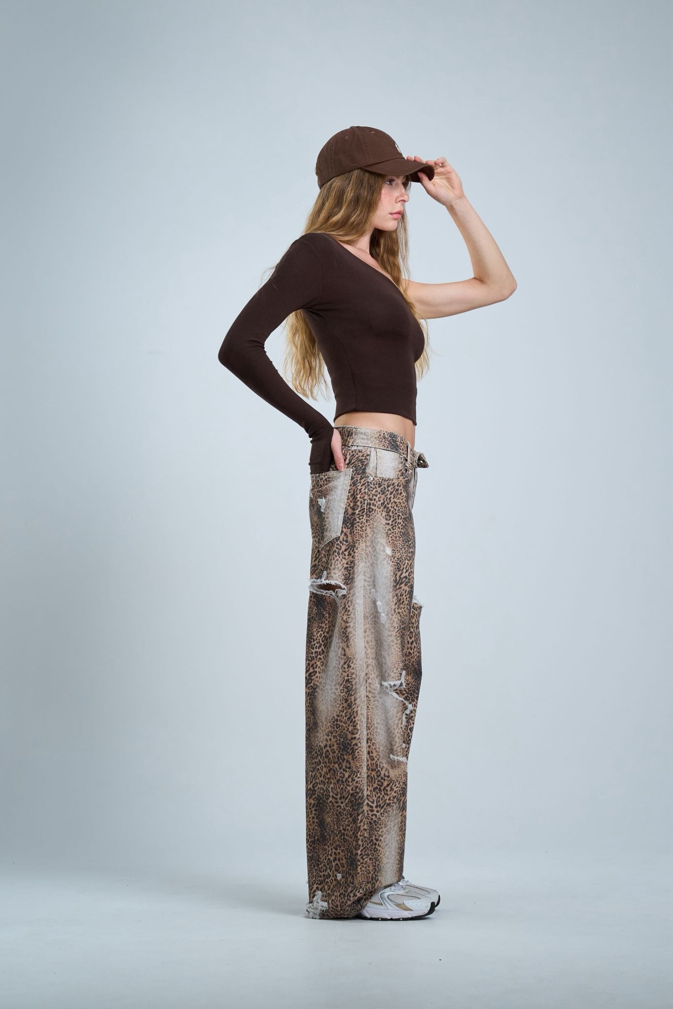 חולצת קלר חום