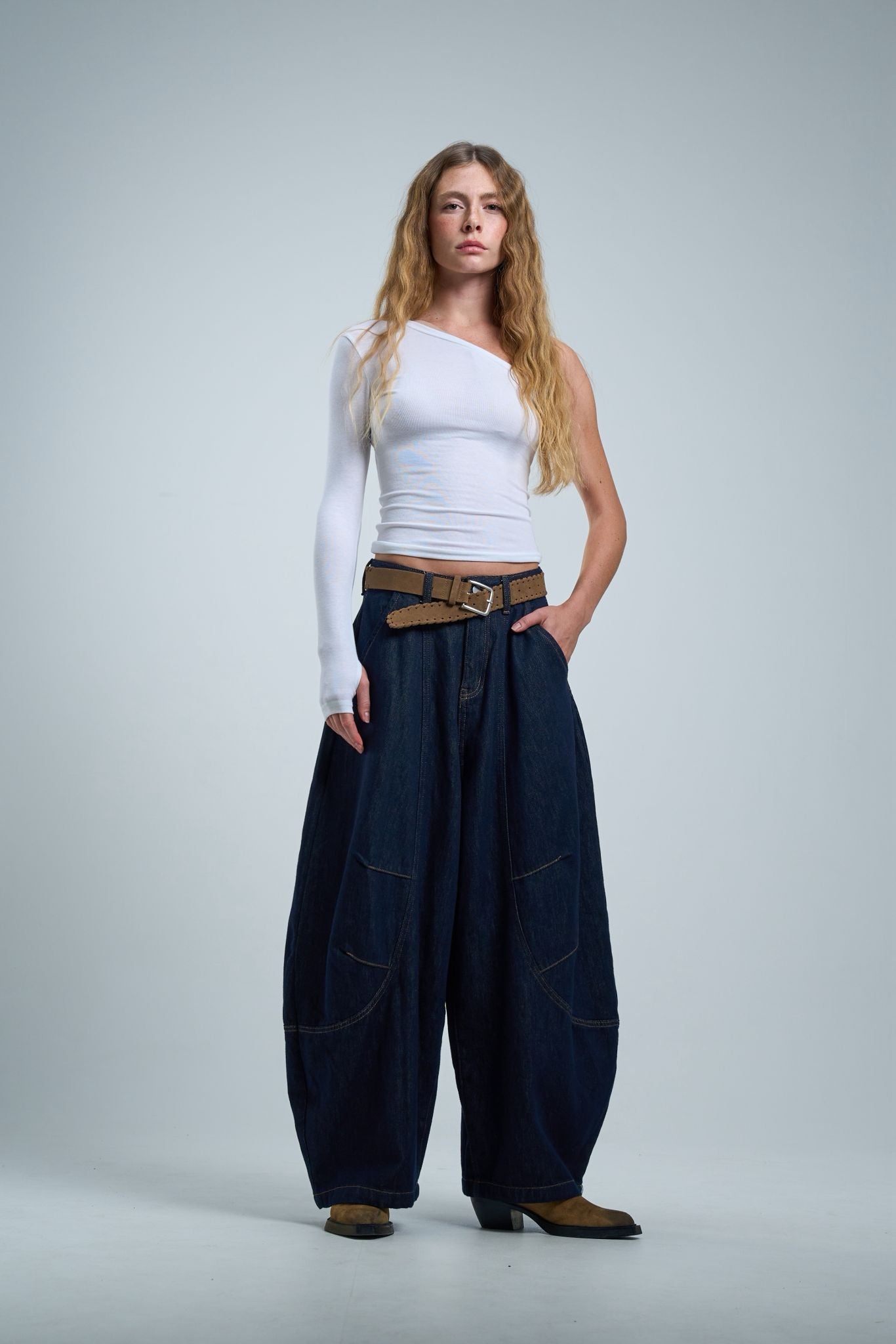 ג'ינס אביאם