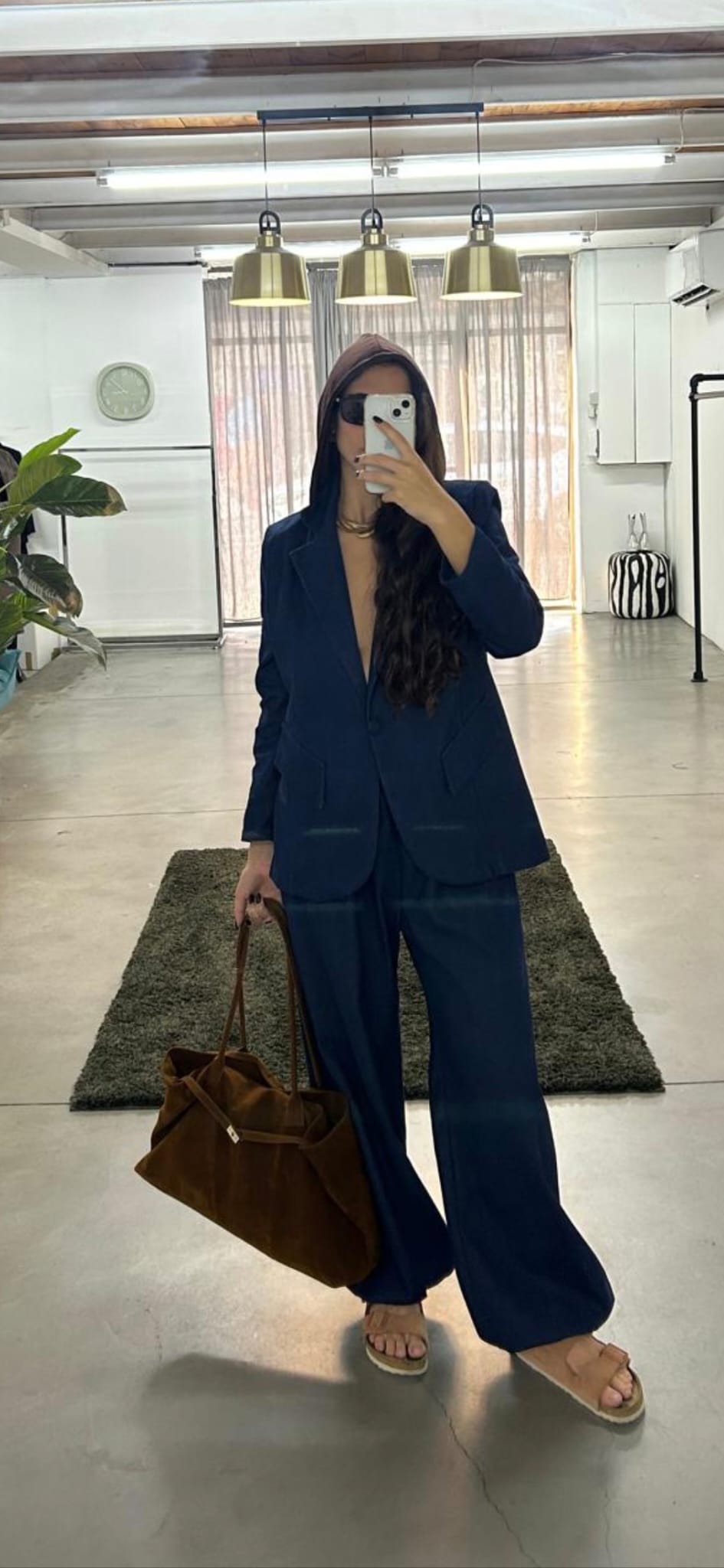 חליפת חן כחול כהה