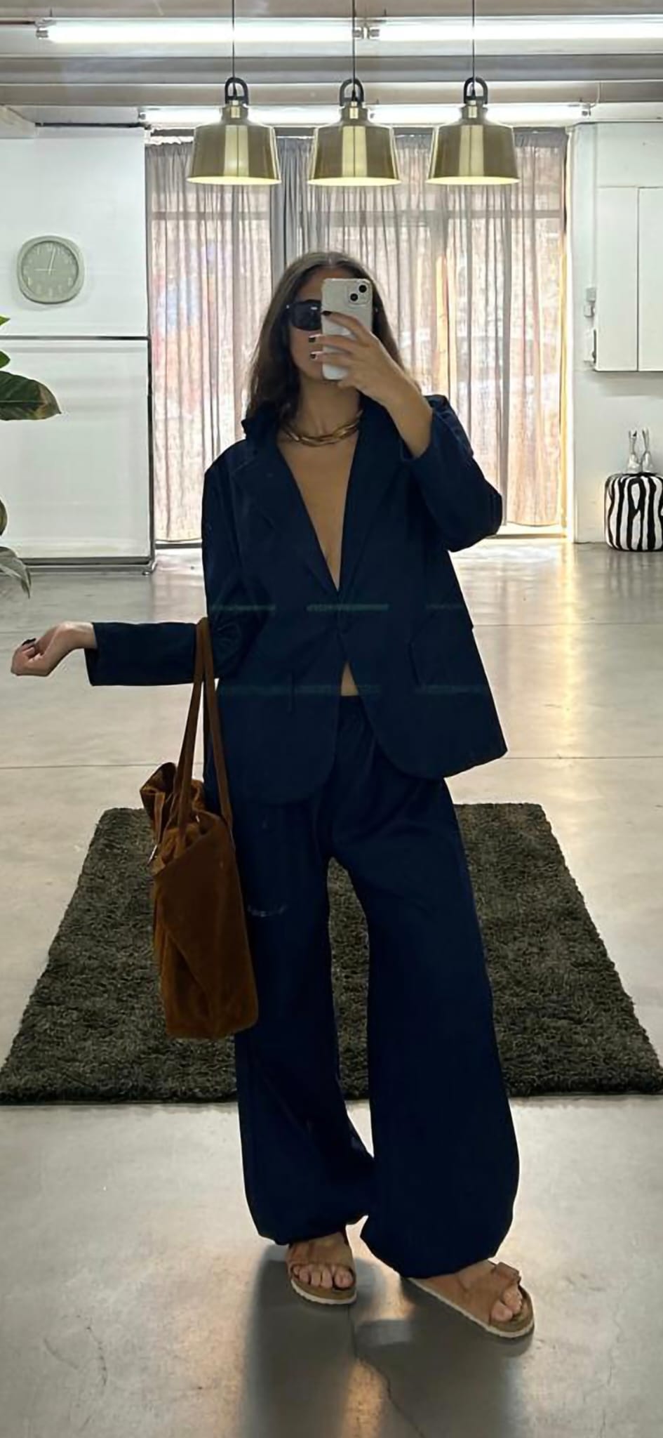 חליפת חן כחול כהה