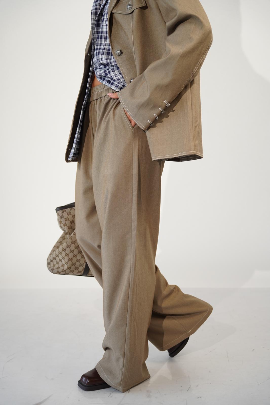 חליפת קלודין קאמל