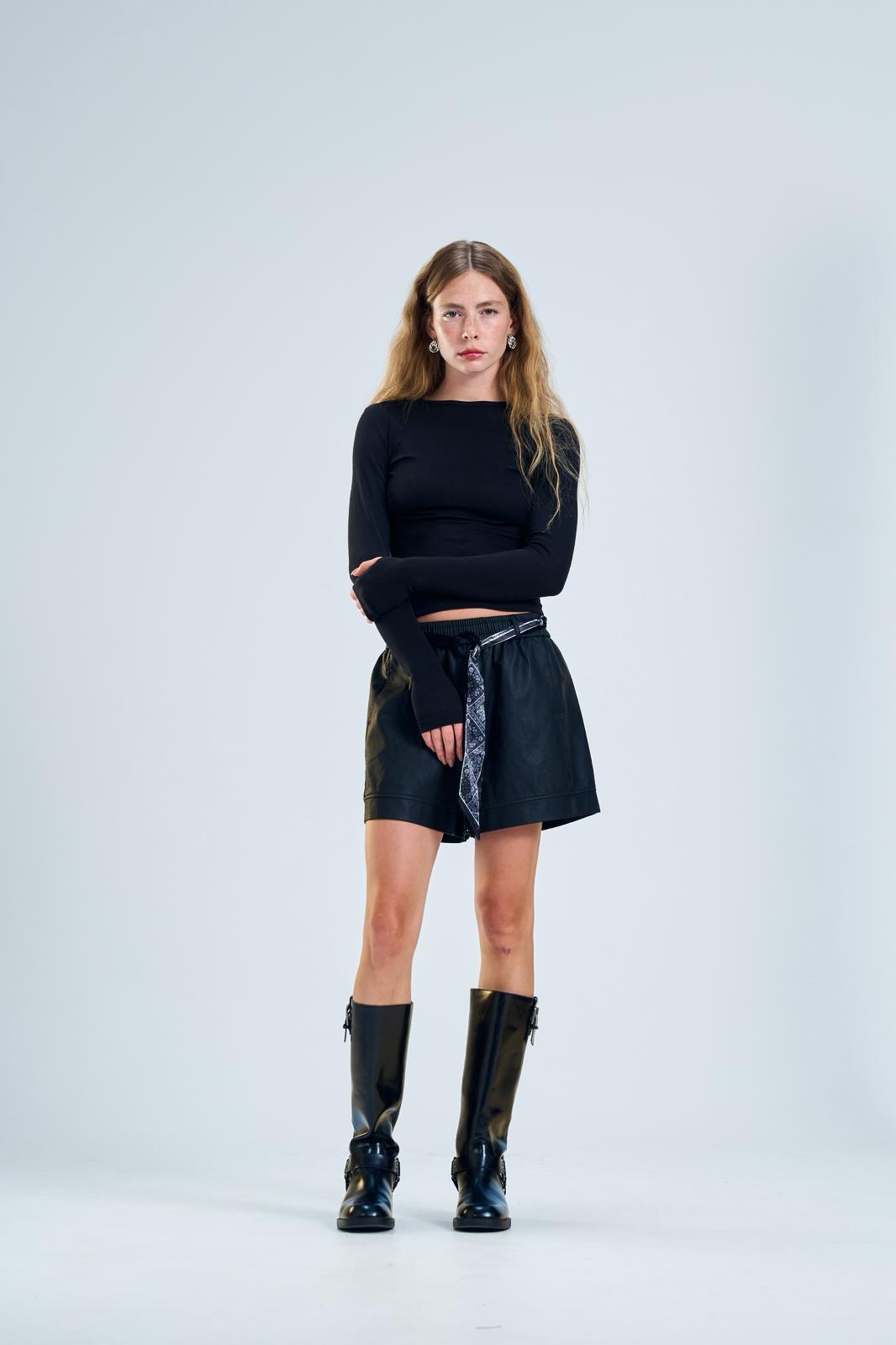 מכנס איב שחור