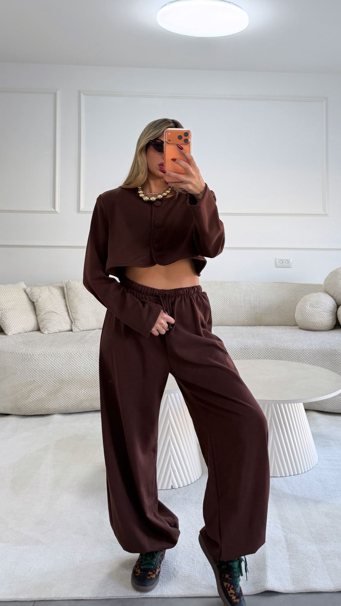 חליפת מאיו חום