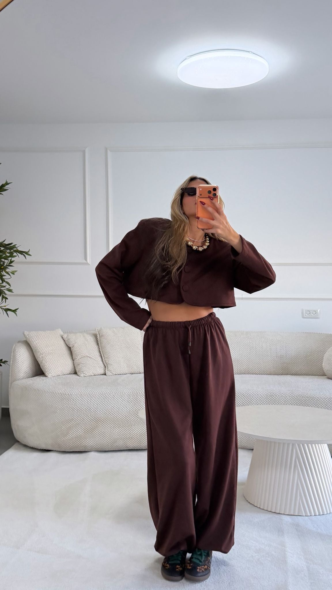 חליפת מאיו חום