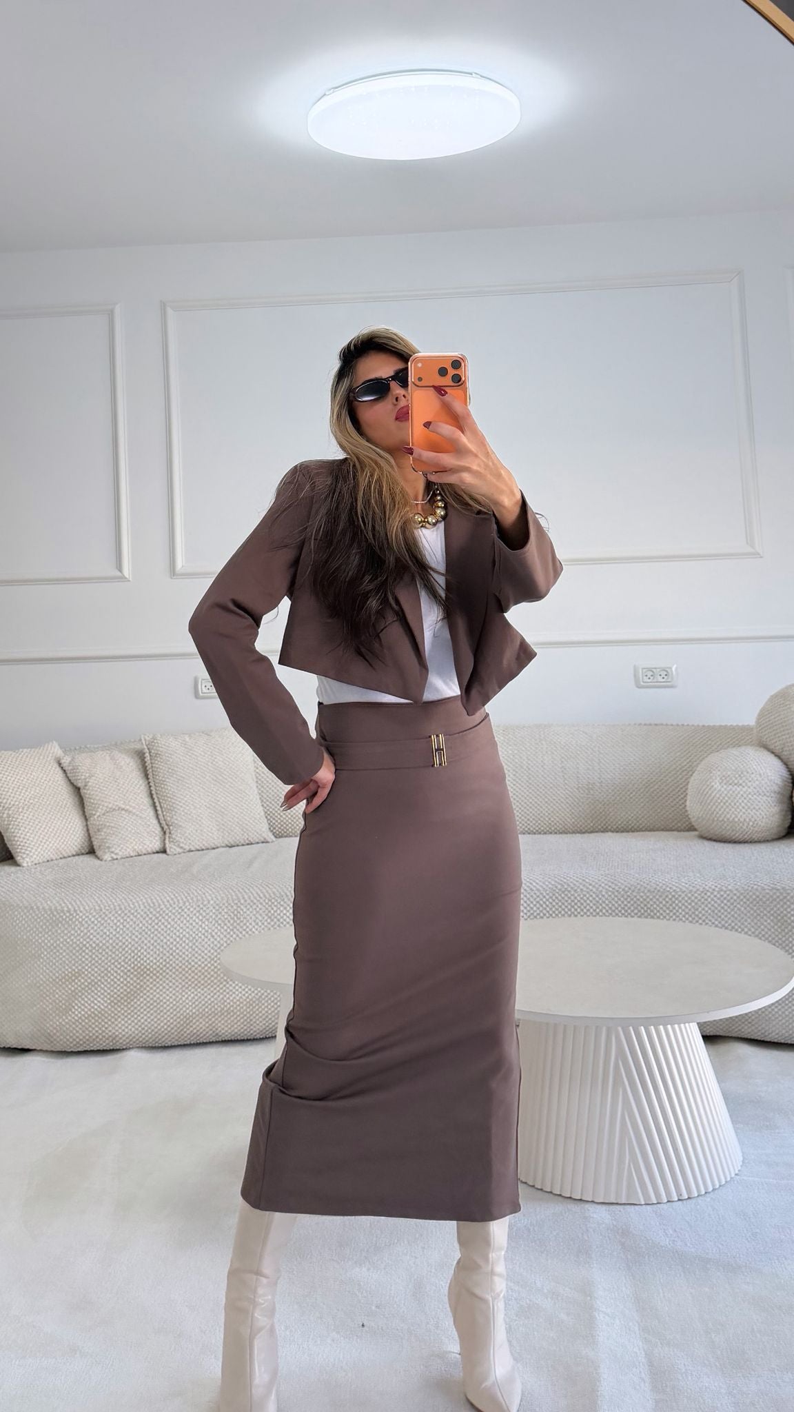 חליפת חצאית