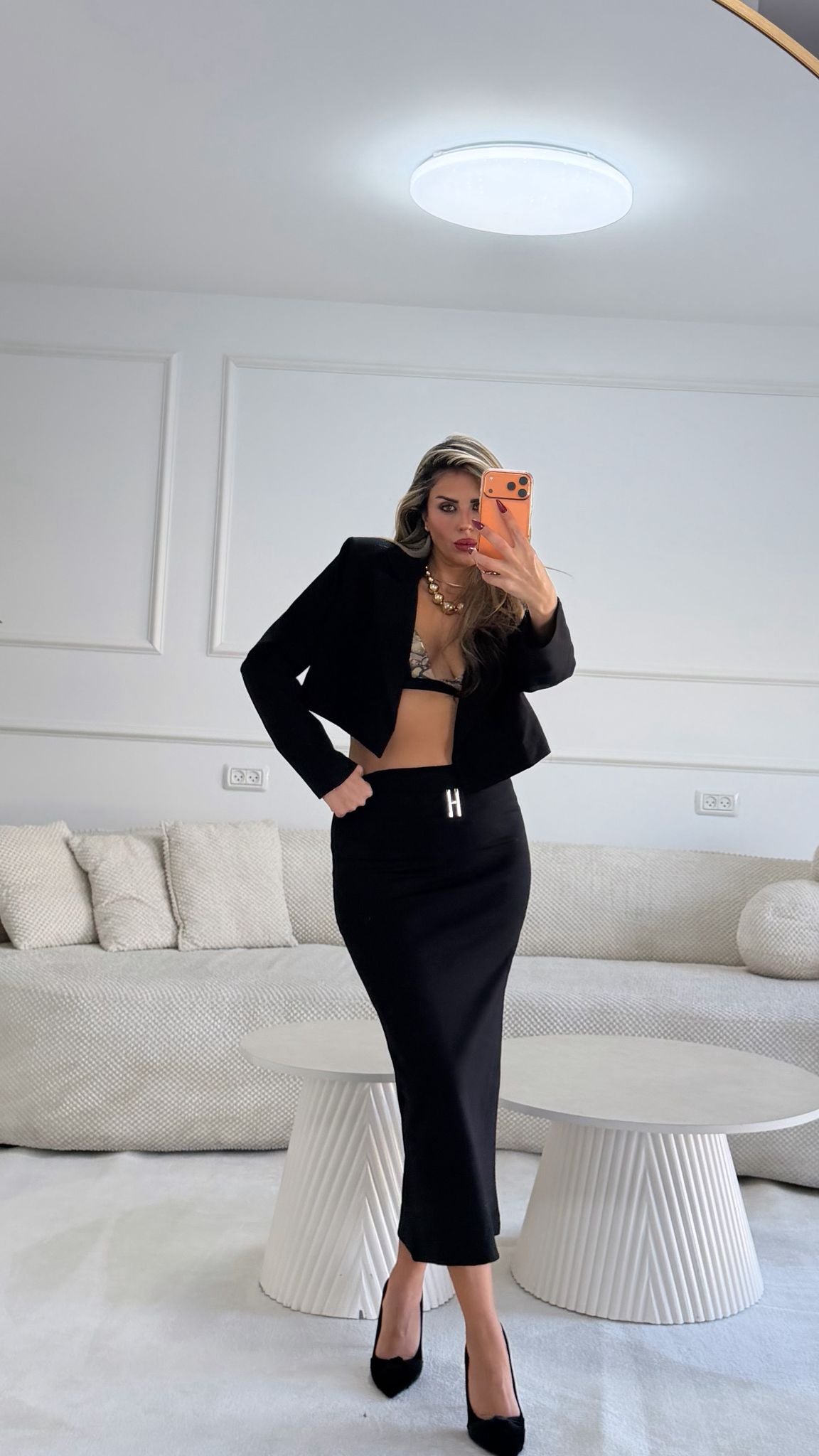 חליפת חצאית