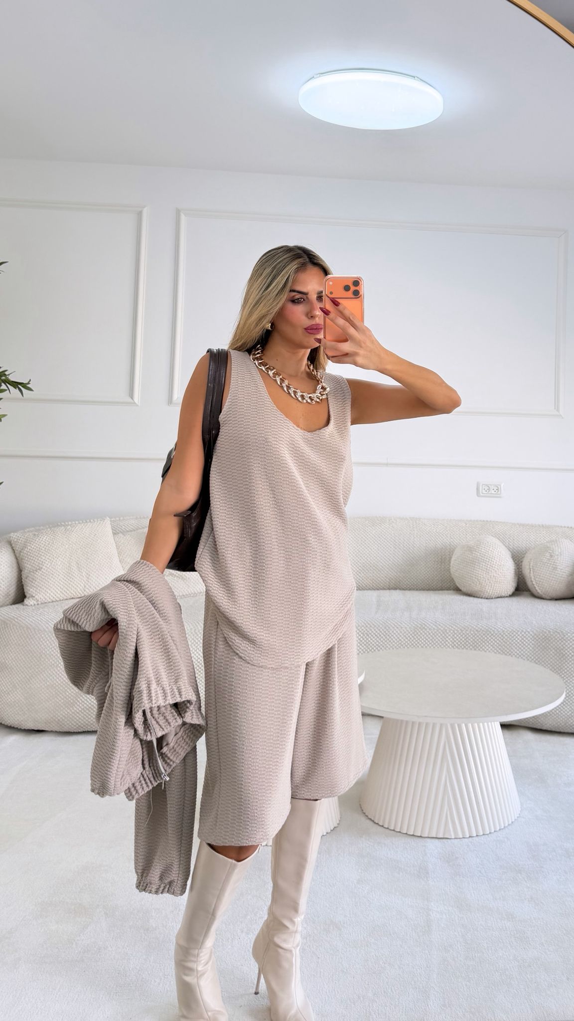 חליפת טריפל בז