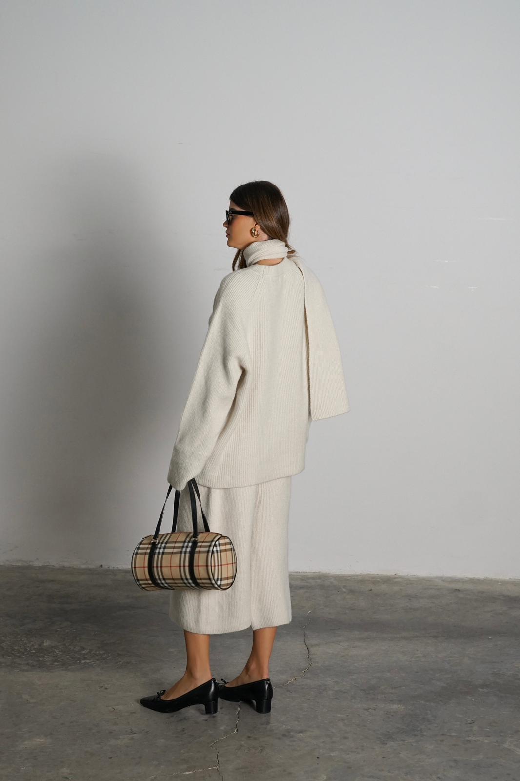 חליפת אדוריה