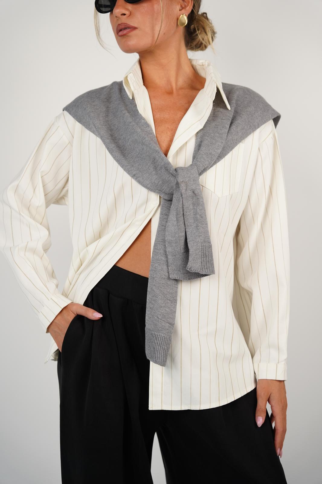 חולצת ונסה שמנת פסים