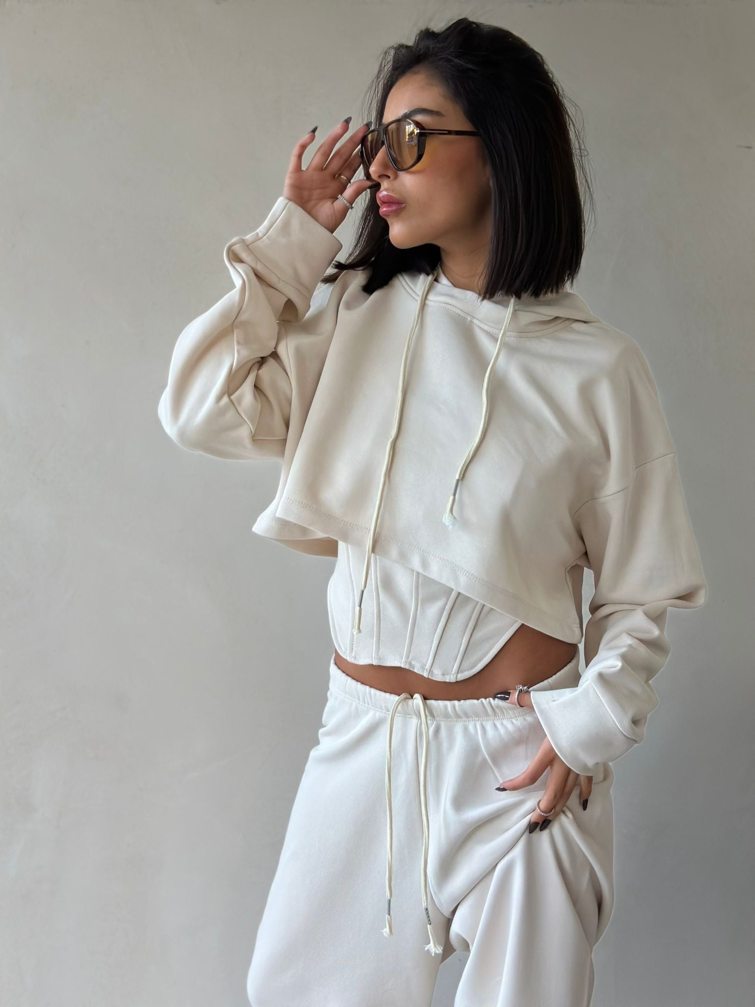 חליפת סמדי שמנת