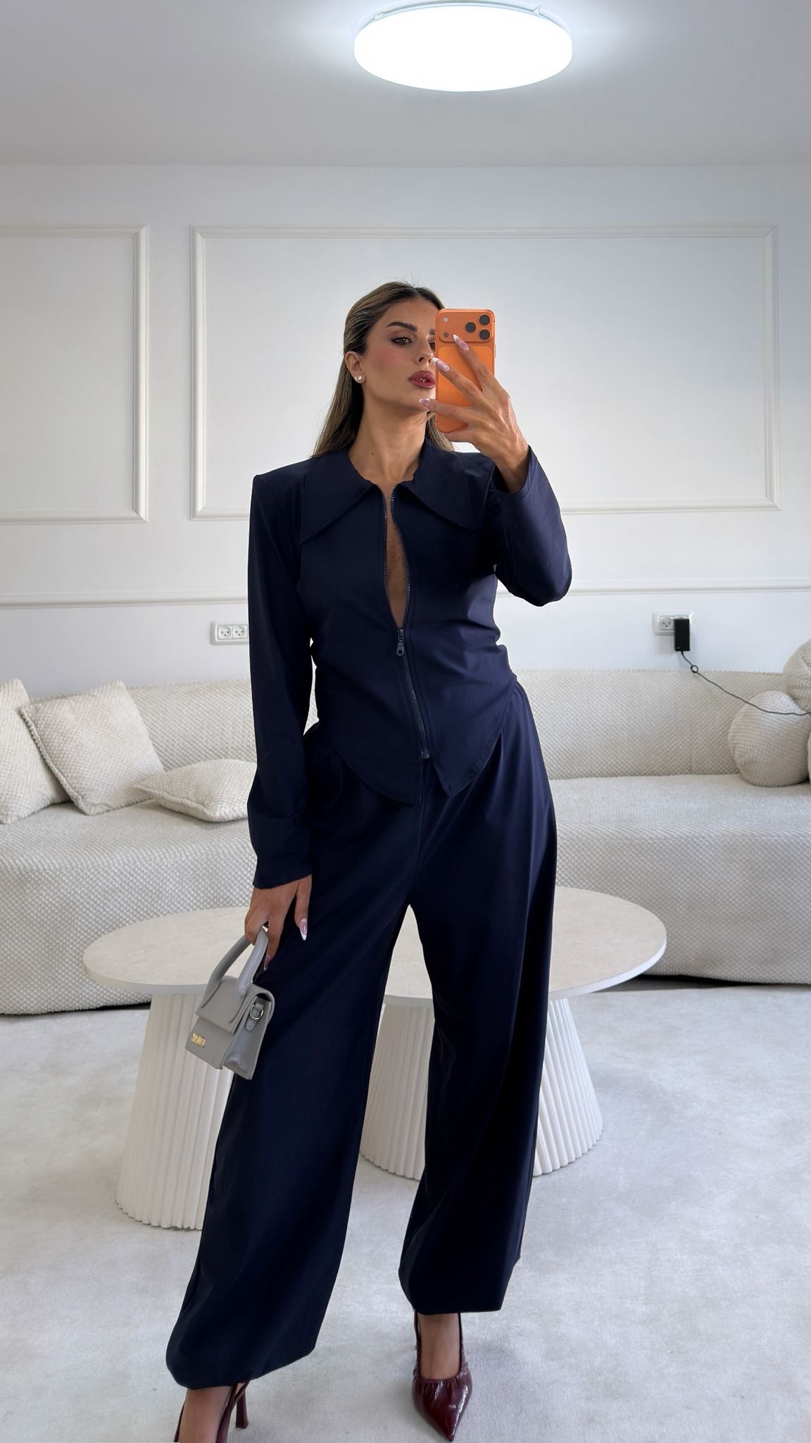 חליפת נסטיה