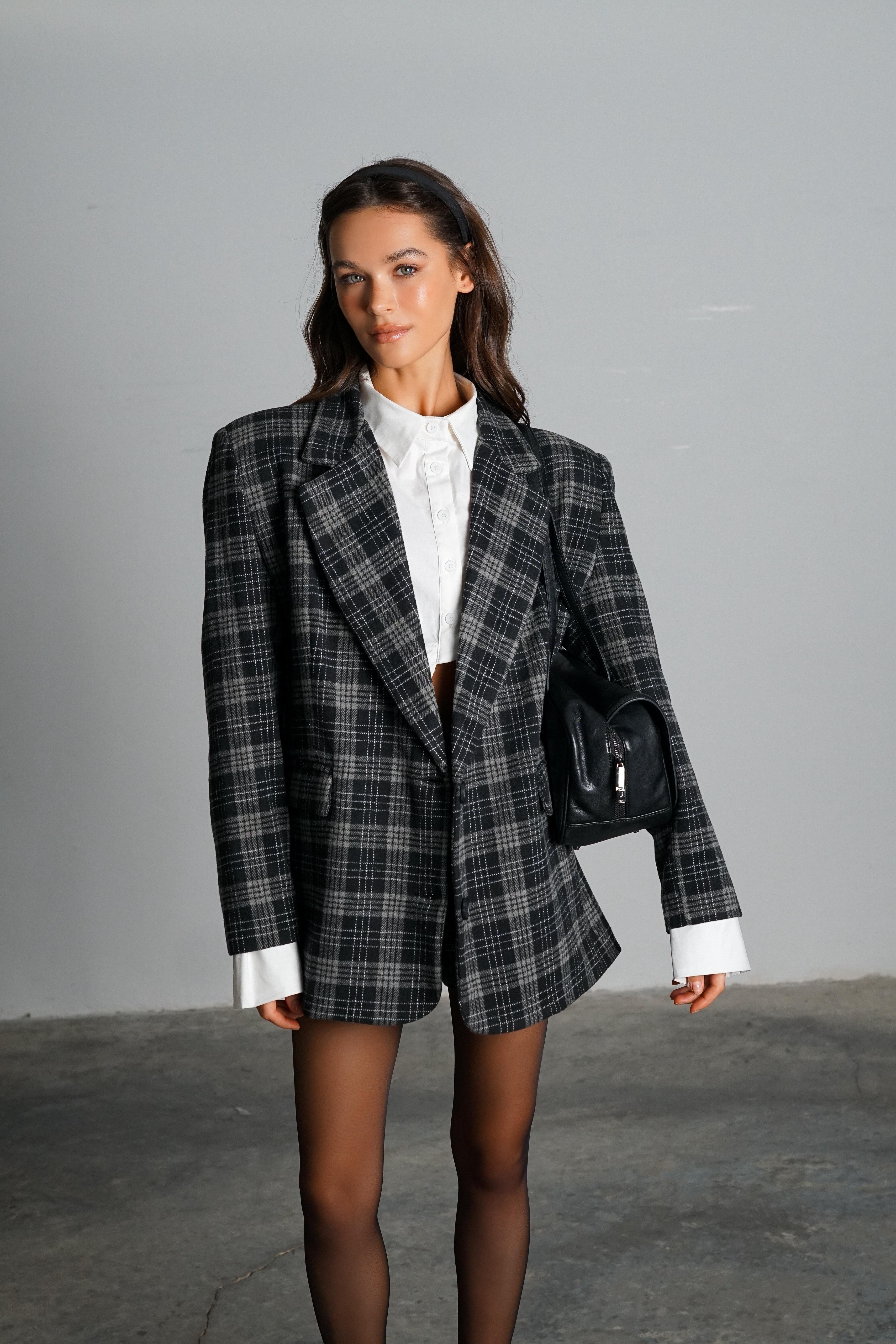 חליפת טינט משובץ