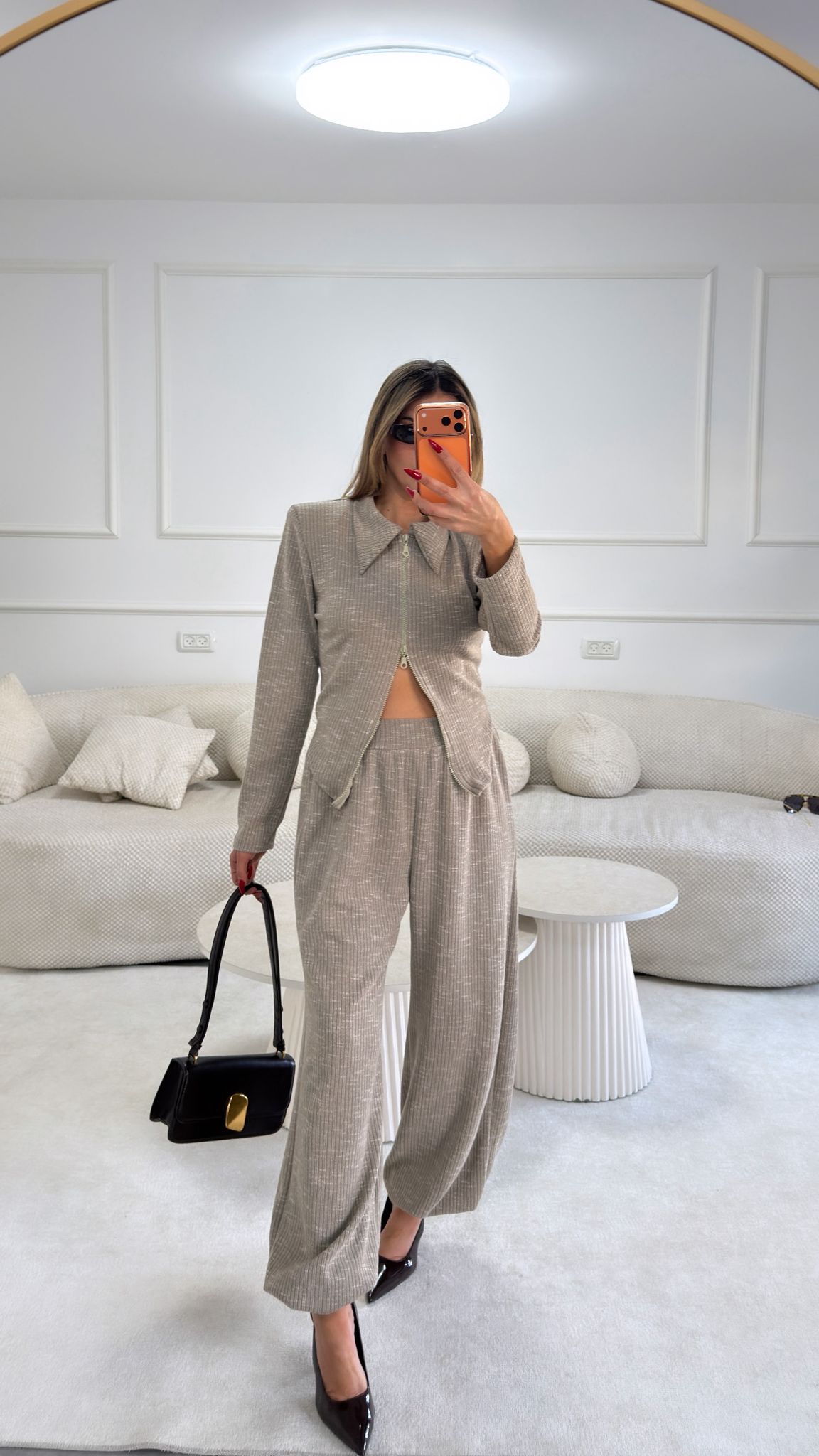 חליפת סריג נרי