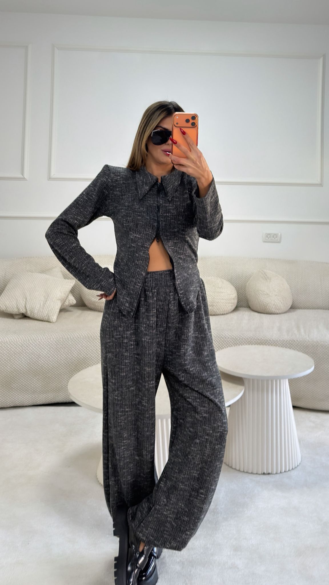 חליפת סריג נרי