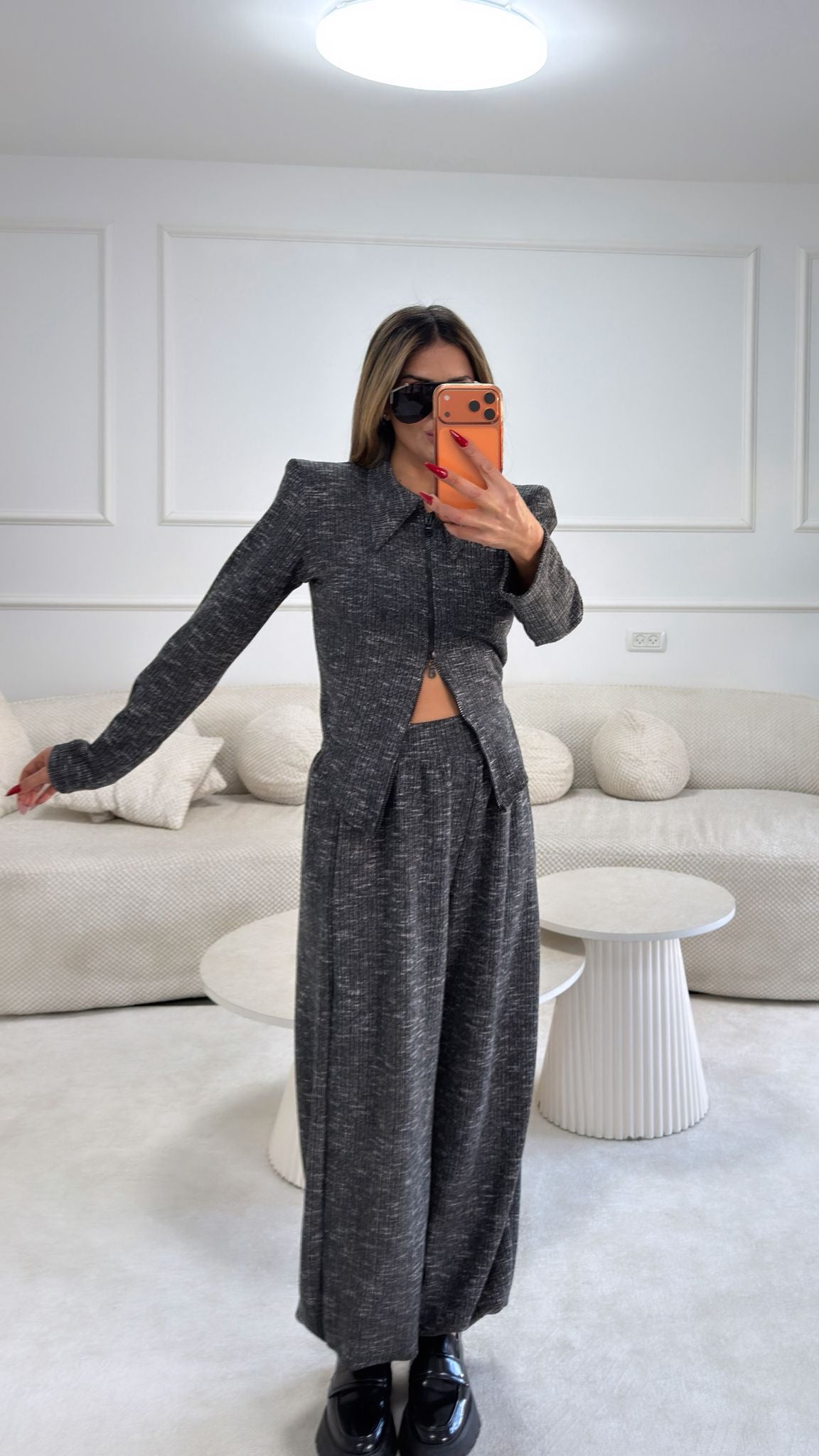 חליפת סריג נרי