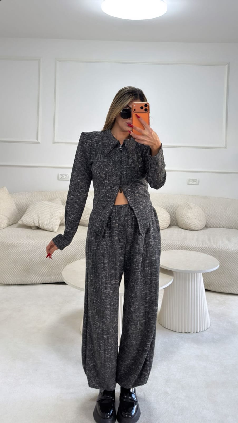 חליפת סריג נרי