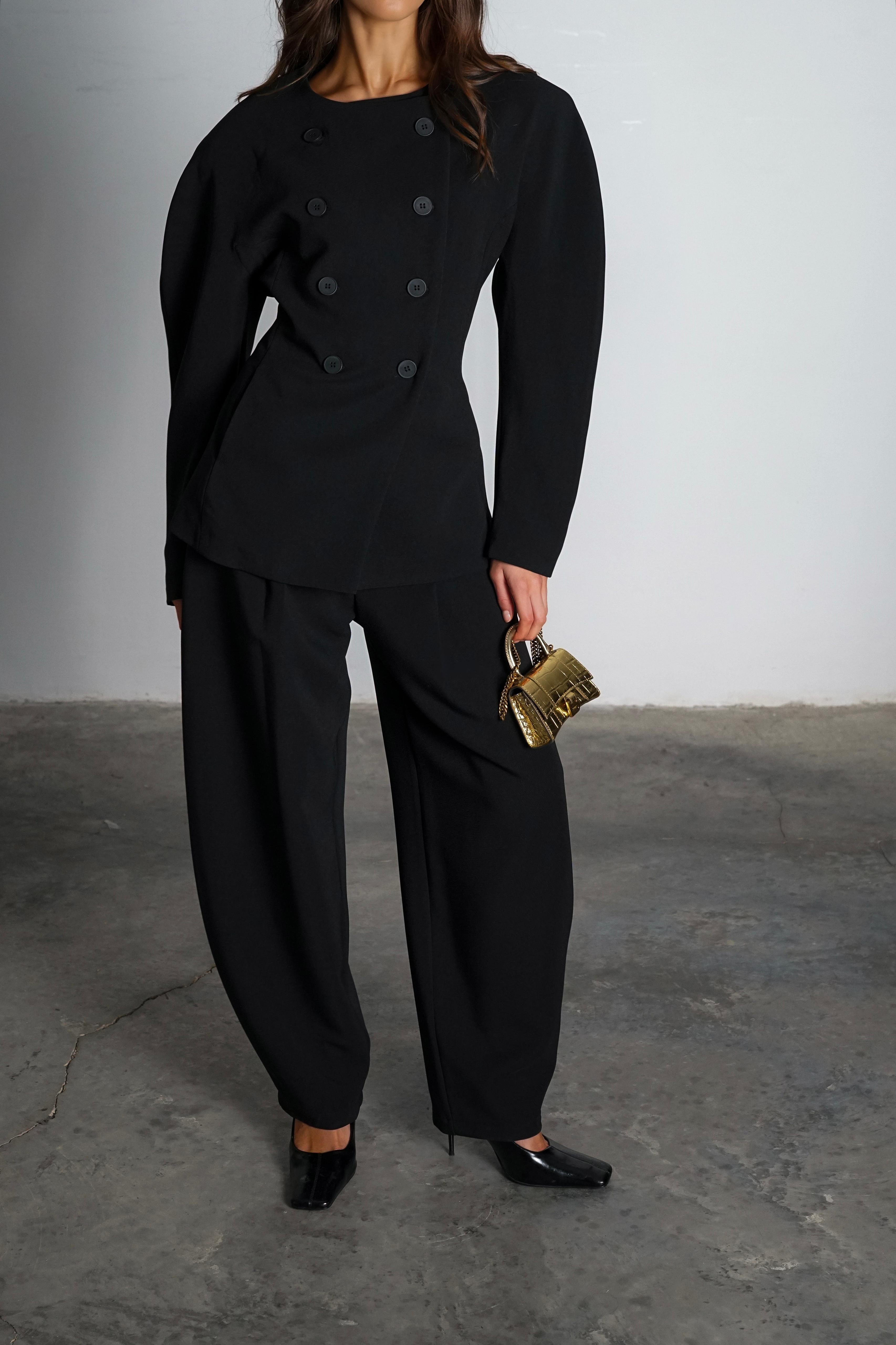 חליפת אופיליה