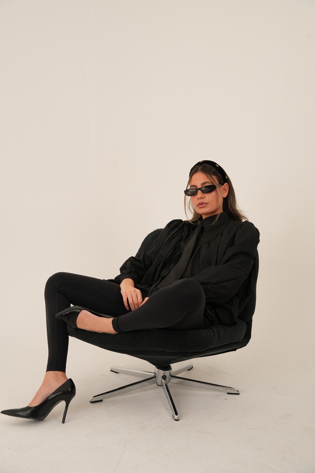 חולצת מיכאלה