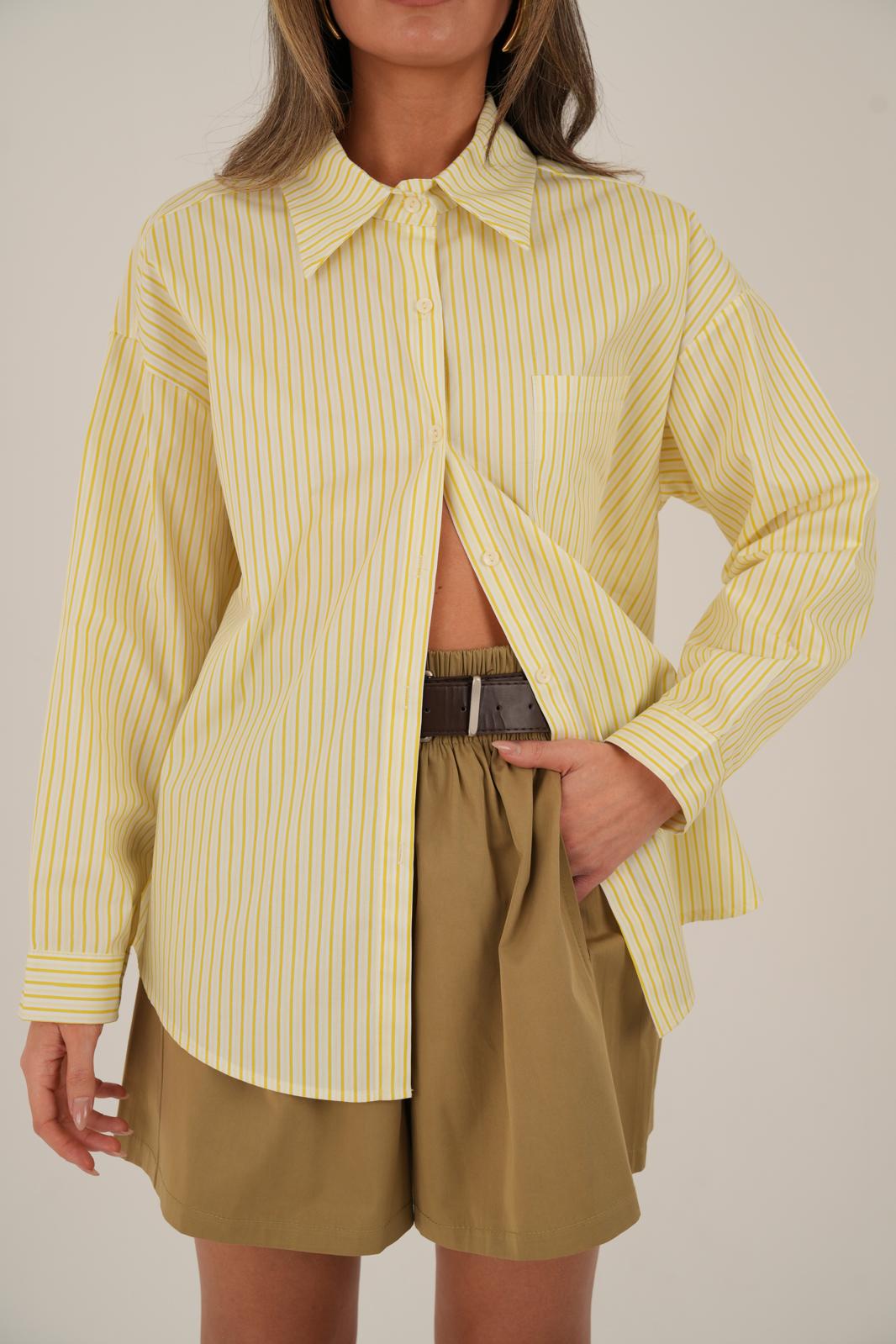 חולצת מוניקה