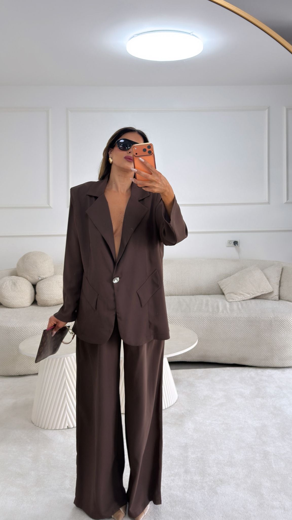 חליפת כפתור יהלום