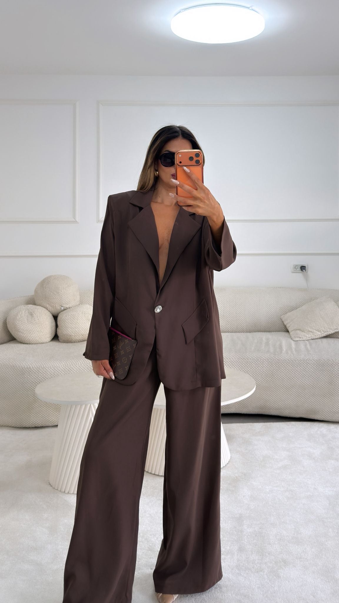 חליפת כפתור יהלום