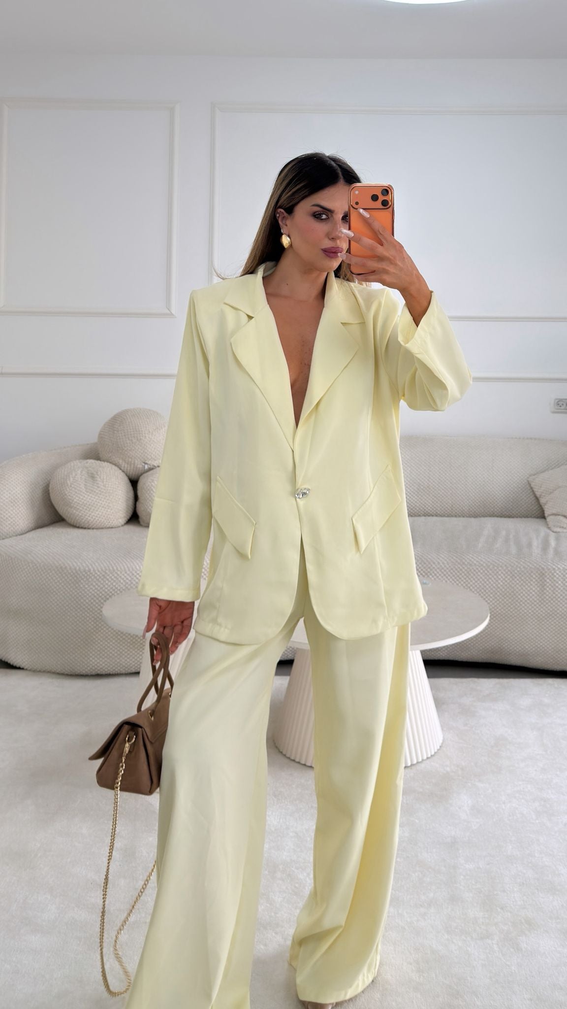 חליפת כפתור יהלום