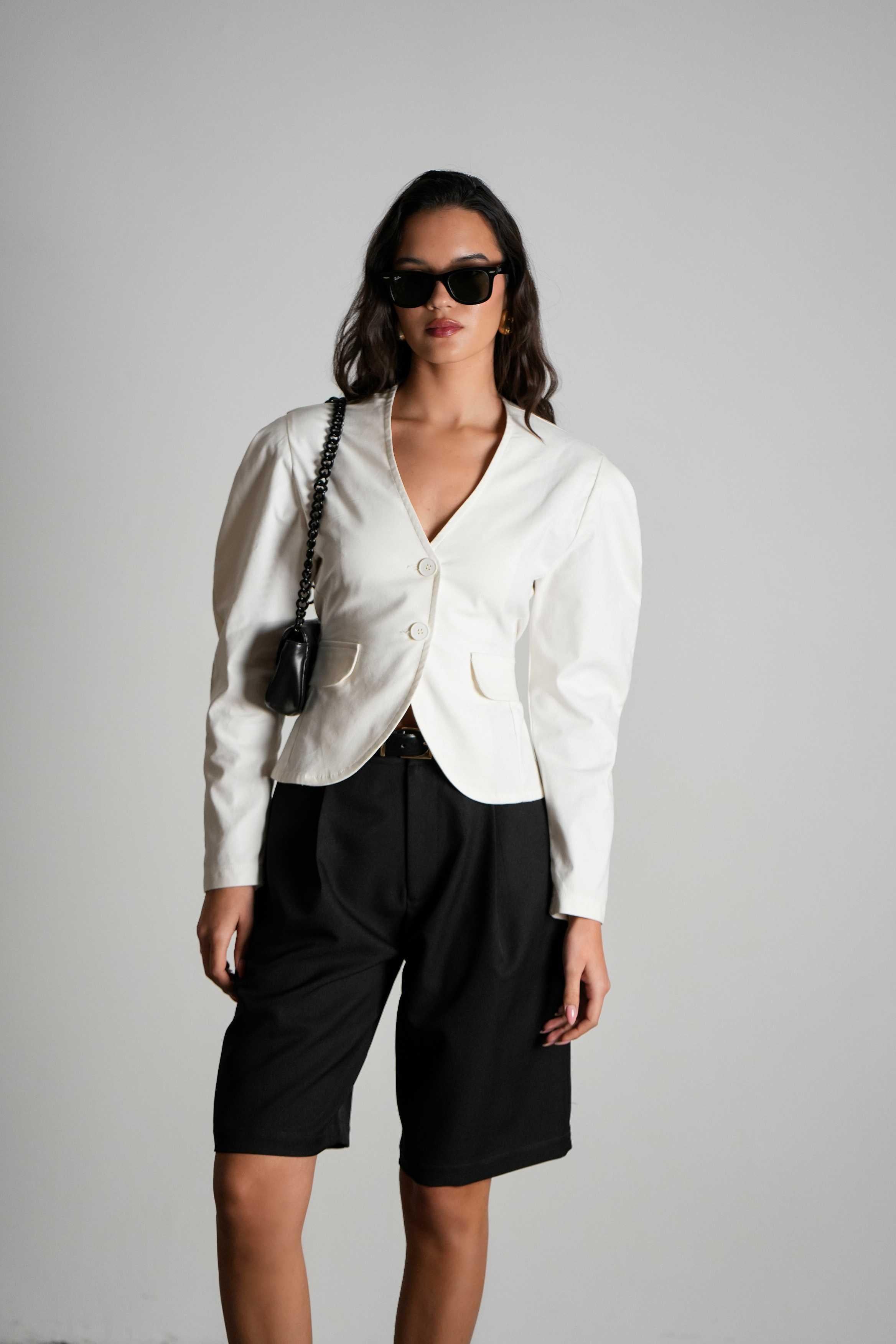 חולצת לירקה